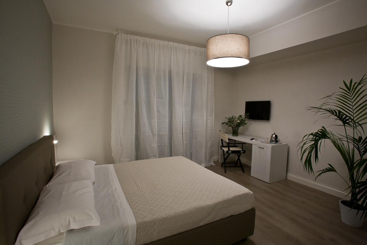 Domus Roma Hotel Matera Bagian luar foto